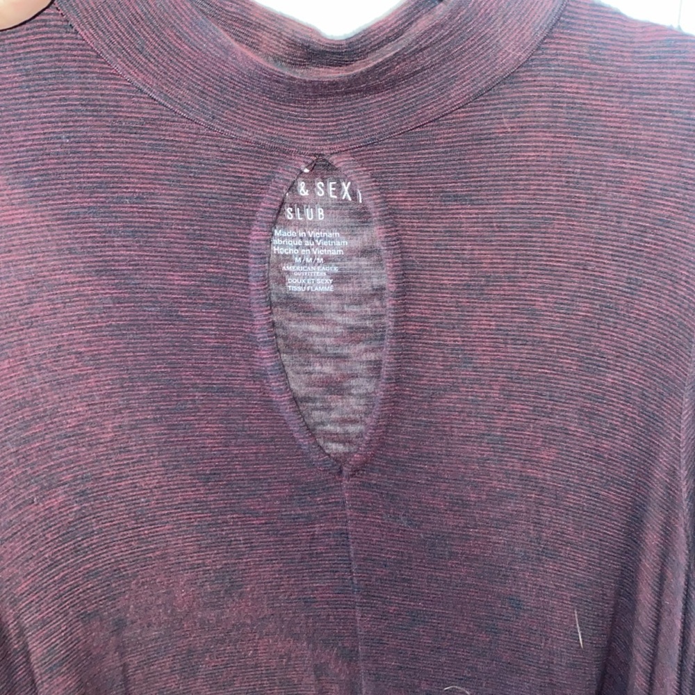 American Eagle Top - Picture 3 of 3